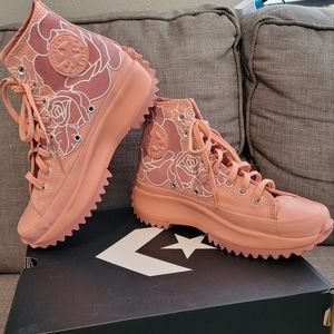 SOLD Converse Platform Run Star Hike Boots.